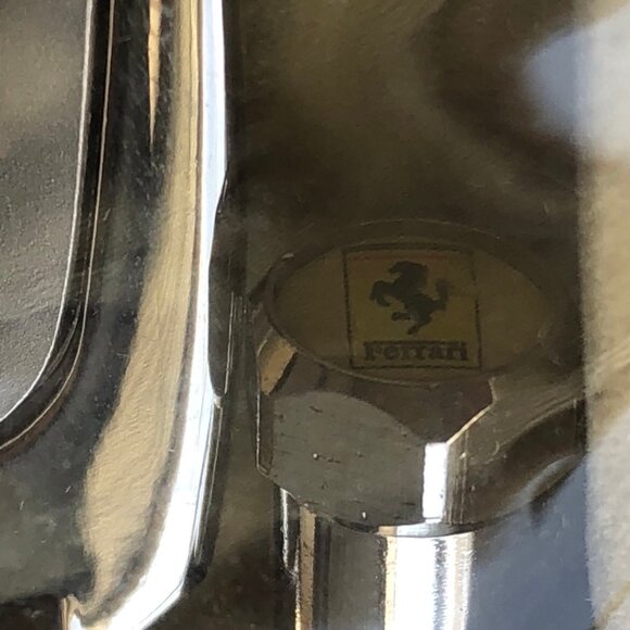 Ferrari Key Holder & 4 Decorative Valve Caps - Picture 5 of 6